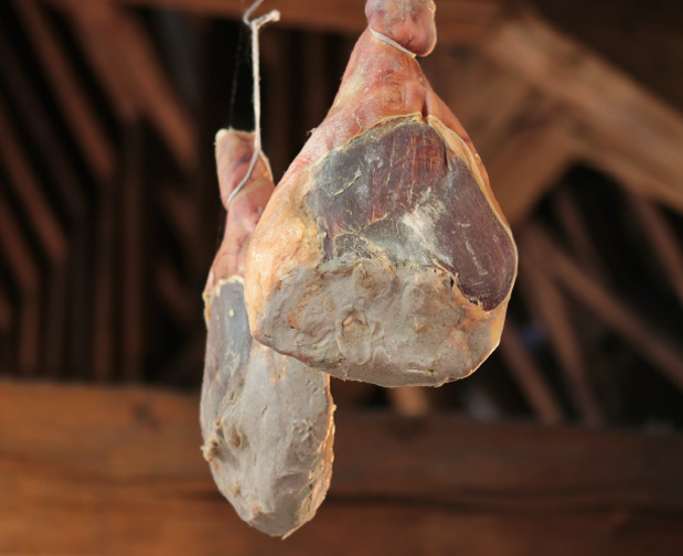 Charcuterie des Pyrénées, Fromage fermier des Pyrénées, Ossau Iraty fermier, Salaison artisanale du Béarn, Yaourth fermier des Pyrénées